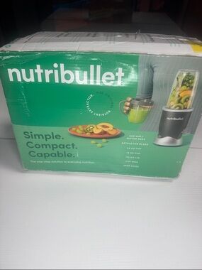 NutriBullet 600W Blender Refurbished Complete Set 24oz Smoothie Maker
